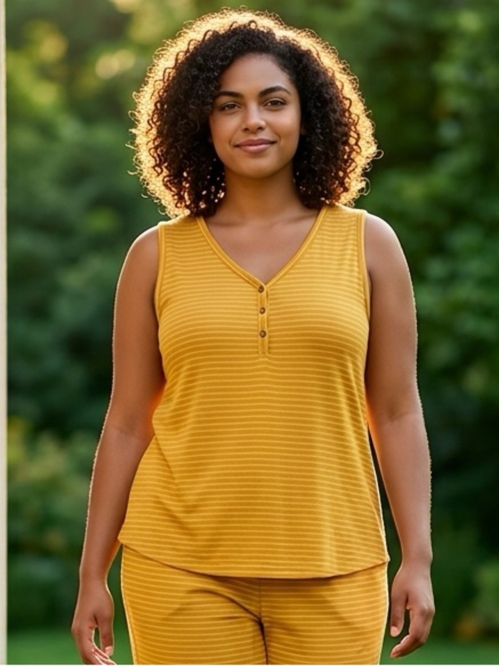 NWOT - Michelle Mae Women’s Yellow/white Stripe V Neck Tank - Size 2XL